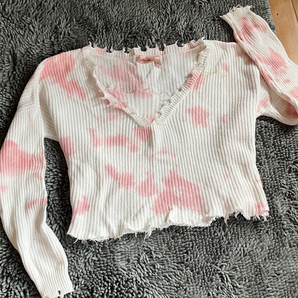 Willow & Root Tie-Dye Distressed 100% Cotton